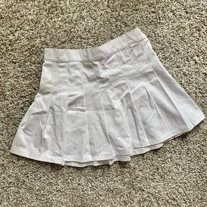 MAMBA JEANS White Pleated Skirt